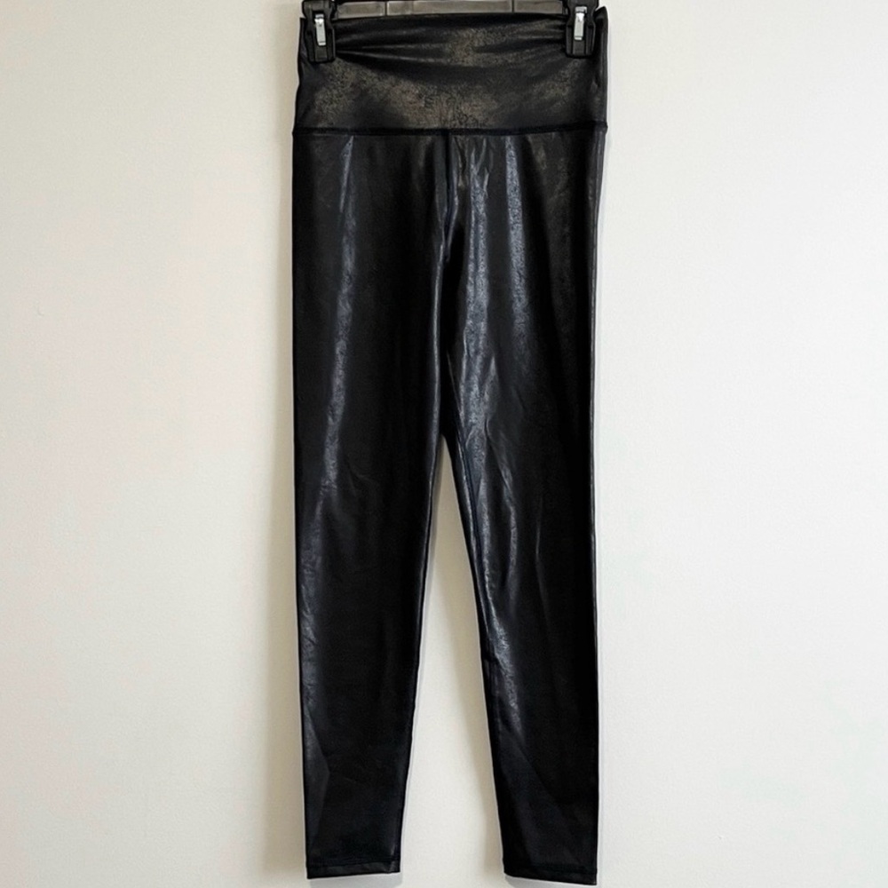 Aerie Black Leggings Medium (Fits Small)